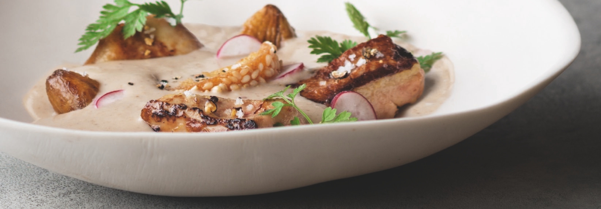 Velouté de châtaignes, foie gras poêlé